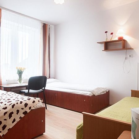 Pod Arkadami Hotel Дарволко Екстериор снимка
