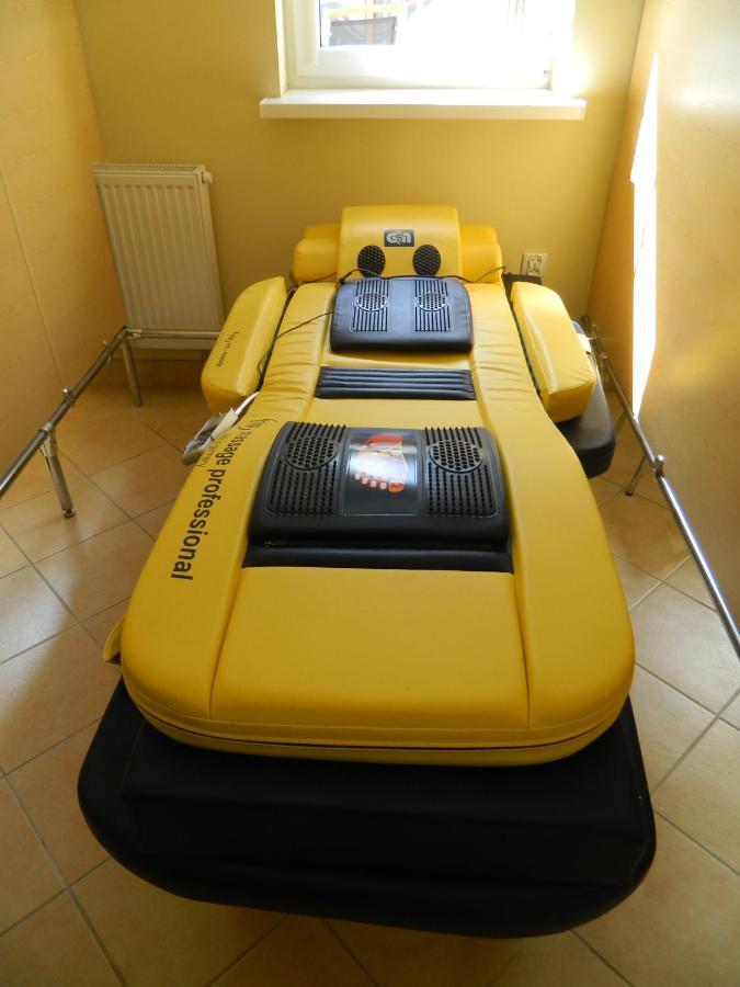 Pod Arkadami Hotel Дарволко Екстериор снимка