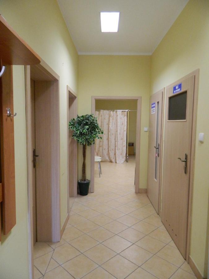 Pod Arkadami Hotel Дарволко Екстериор снимка