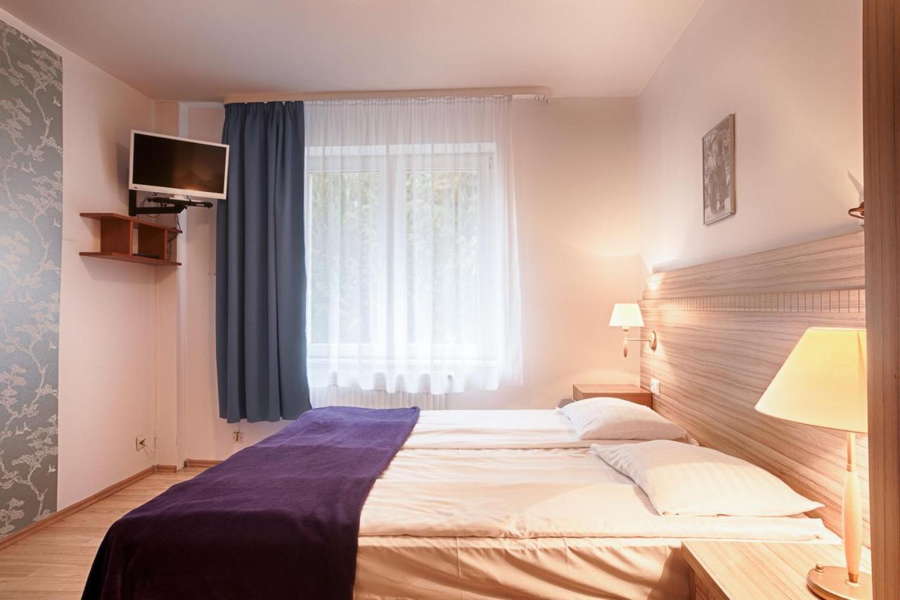Pod Arkadami Hotel Дарволко Екстериор снимка