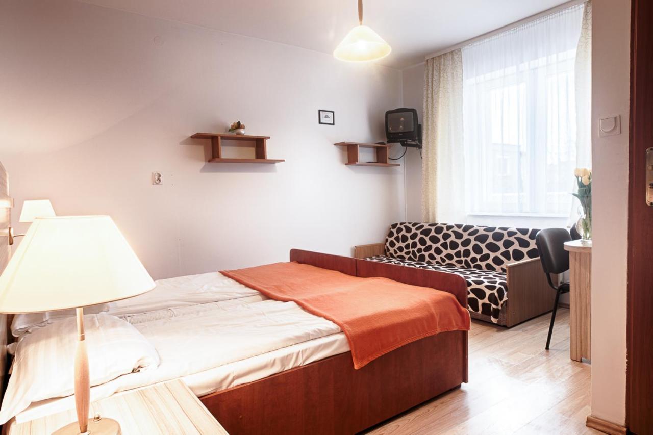 Pod Arkadami Hotel Дарволко Екстериор снимка